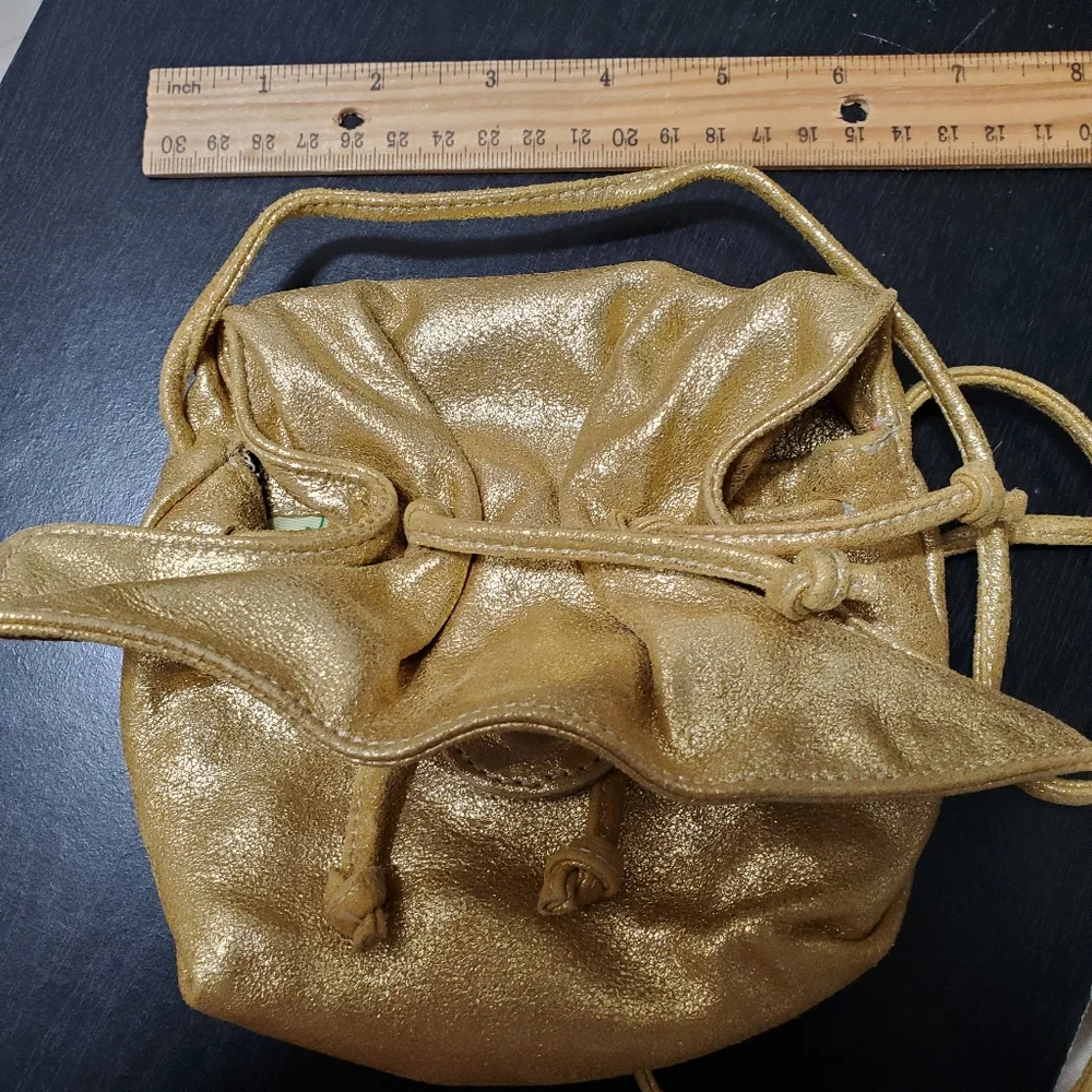 Carlos Falchi Gold Drawstring Women's Bag - Picture 3 of 8